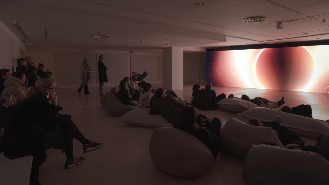 Wu Tsang De ballenas, 2023 Vista de la instalación. Wu Tsang of Whales. Museo Nacional Thyssen-Bornemisza, 2023. Fotografía: Roberto Ruiz Wu Tsang De ballenas, 2023 Vista de la instalación. Wu Tsang of Whales. Museo Nacional Thyssen-Bornemisza, 2023. Fotografía: Roberto Ruiz