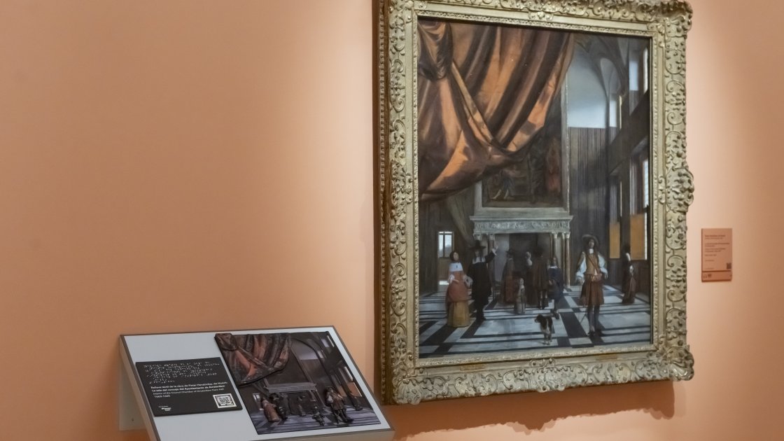 Relieve para la exploración táctil basado en la obra 'La sala del concejo del Ayuntamiento de Amsterdam' de Pieter Hendricksz. de Hooch
