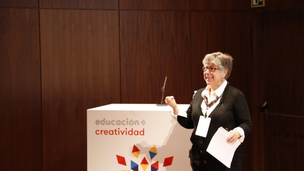 educamas creatividad - Linda Norris - educadores - centro de estudios - educathyssen 