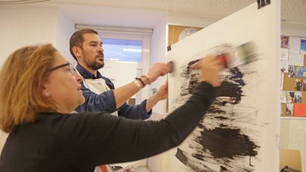 Al salir de clase: Arte y movimiento