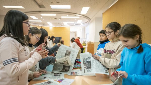 Escolares durante una visita