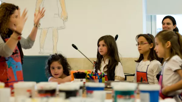 Inicio del taller plástico en el espacio-taller de educaThyssen