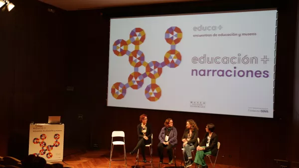 mesa redonda del encuentro Educa+ narraciones