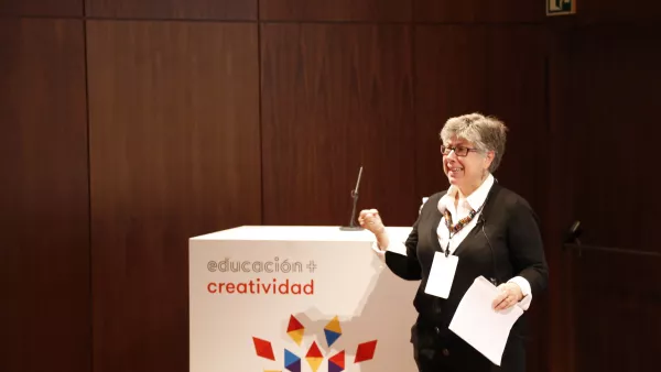Linda Norris durante su intervención en el Educa+ Creatividad