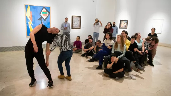 Participante durante el desarrollo de un taller