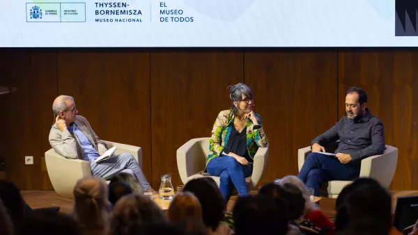 Participantes en el encuentro 'Democracia cultural'