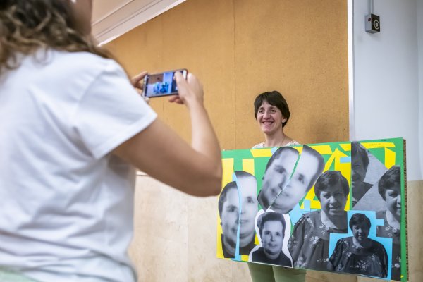 Participante durante el desarrollo de un taller