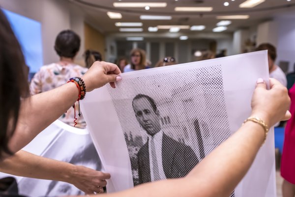 Participante durante el desarrollo de un taller
