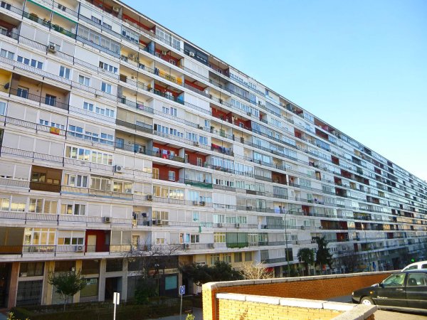 Bloque de viviendas en el barrio de la Concepción, Madrid, 2016