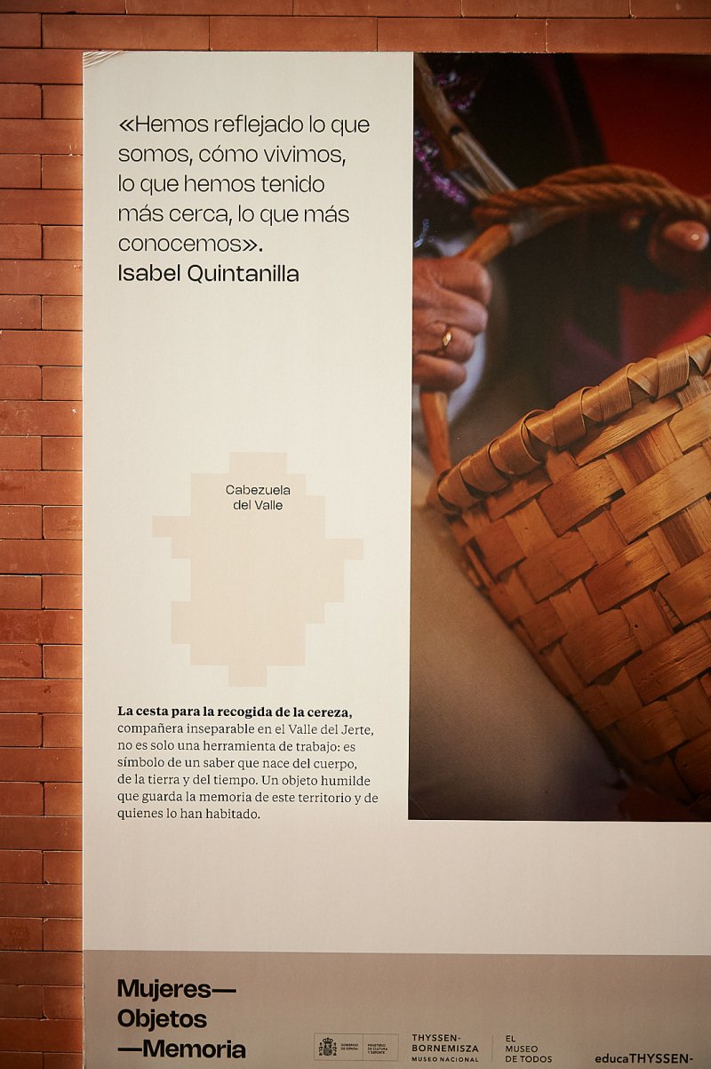 Mujeres, objetos, memoria