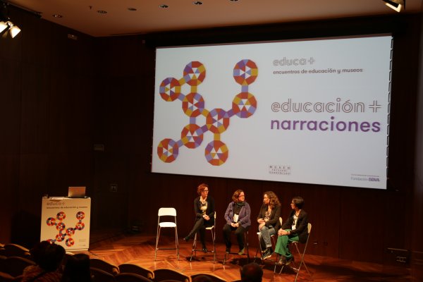 mesa redonda del encuentro Educa+ narraciones