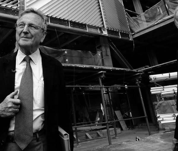 Rafael Moneo. Una reflexión teórica desde la profesión. Materiales de archivo 1961-2016 Rafael Moneo. Una reflexión teórica desde la profesión. Materiales de archivo 1961-2016